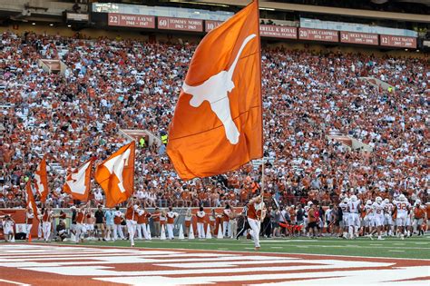 early point spreads college football.